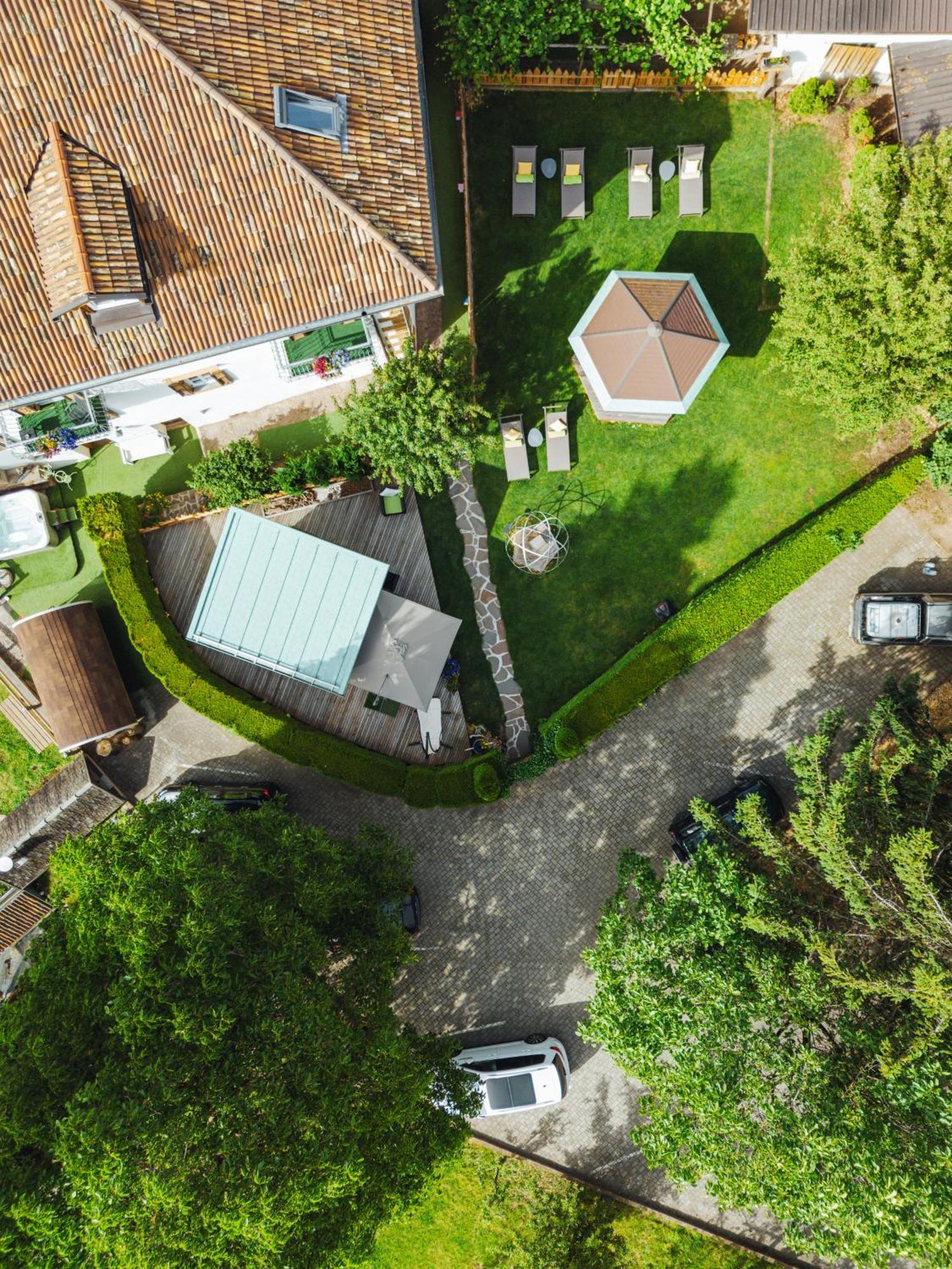 Hotel Garni Laurino Cavalese Buitenkant foto